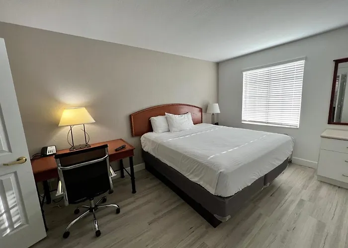 Baymont Inn & Suites By Wyndham Tempe University/Phoenix Tempe