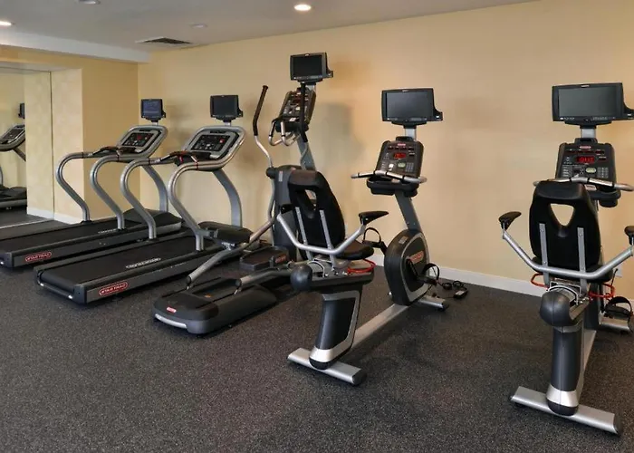Hotel Baymont Inn & Suites By Wyndham Tempe University/Phoenix 3*